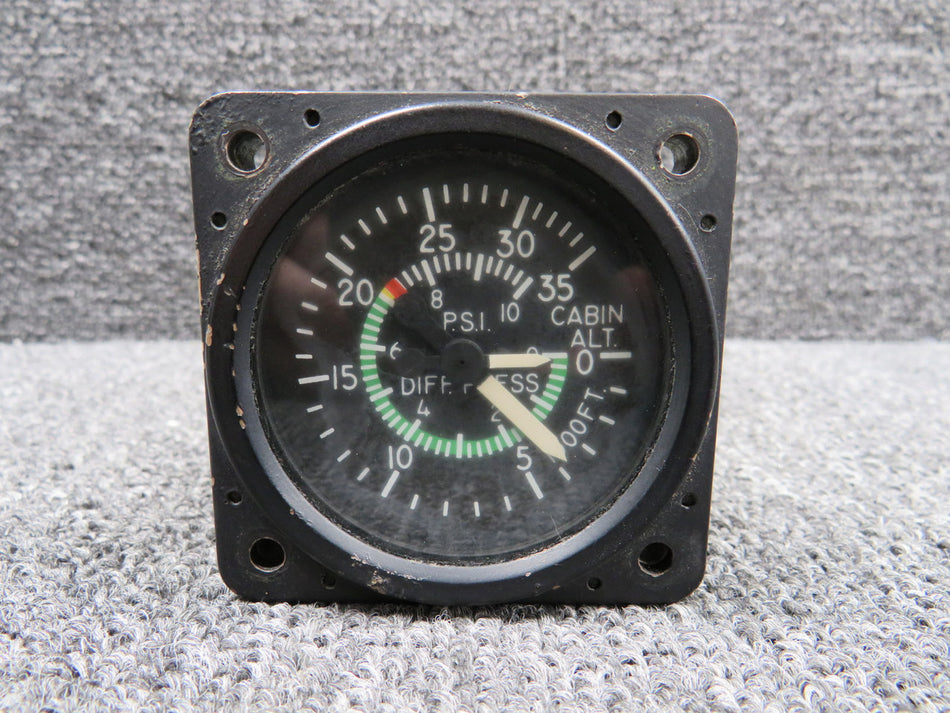 3000-J16 (Alt: 27-84253-1) United Dual Altitude & Differential Pressure Indicator