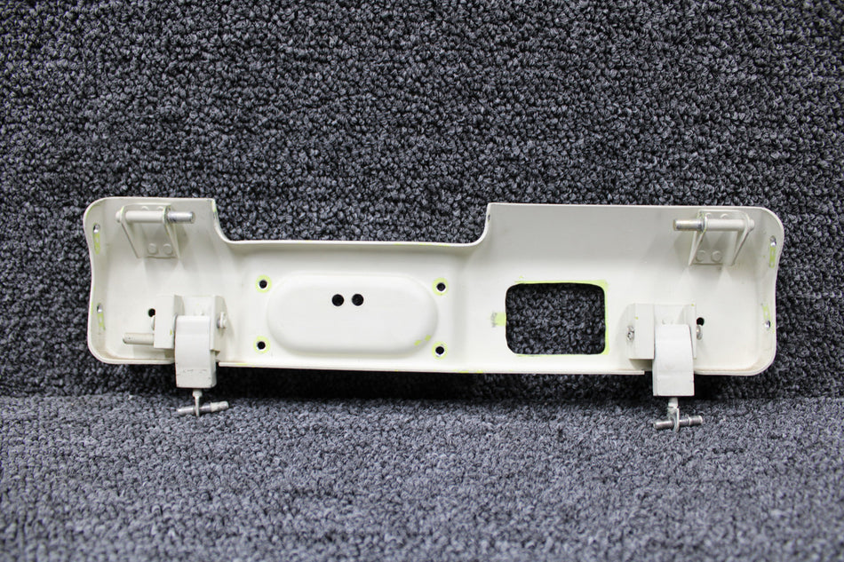 106-530108-5 Beechcraft A36 Openable Window Latch and Plate Assembly LH or RH