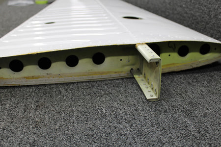 Beechcraft Parts 33-620000-50 Beechcraft A36 RH Horizontal Stabilizer Assembly