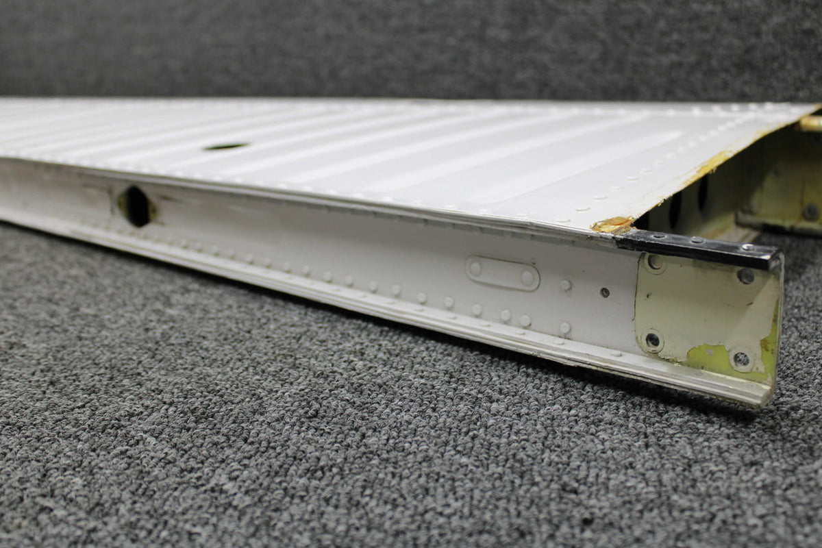 Beechcraft Parts 33-620000-50 Beechcraft A36 RH Horizontal Stabilizer Assembly