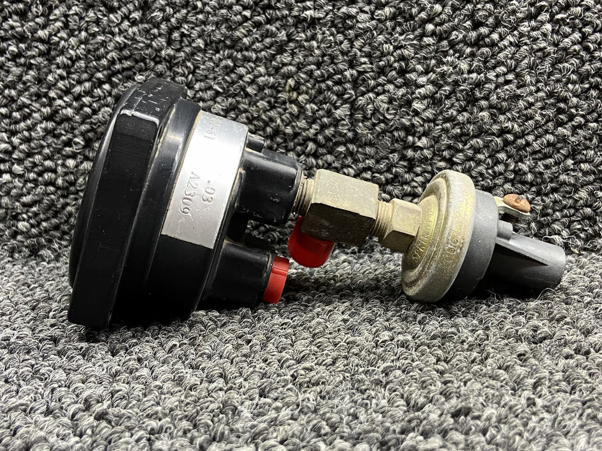 UMA 3-102-61 UMA Fuel Pressure Gauge (Core)