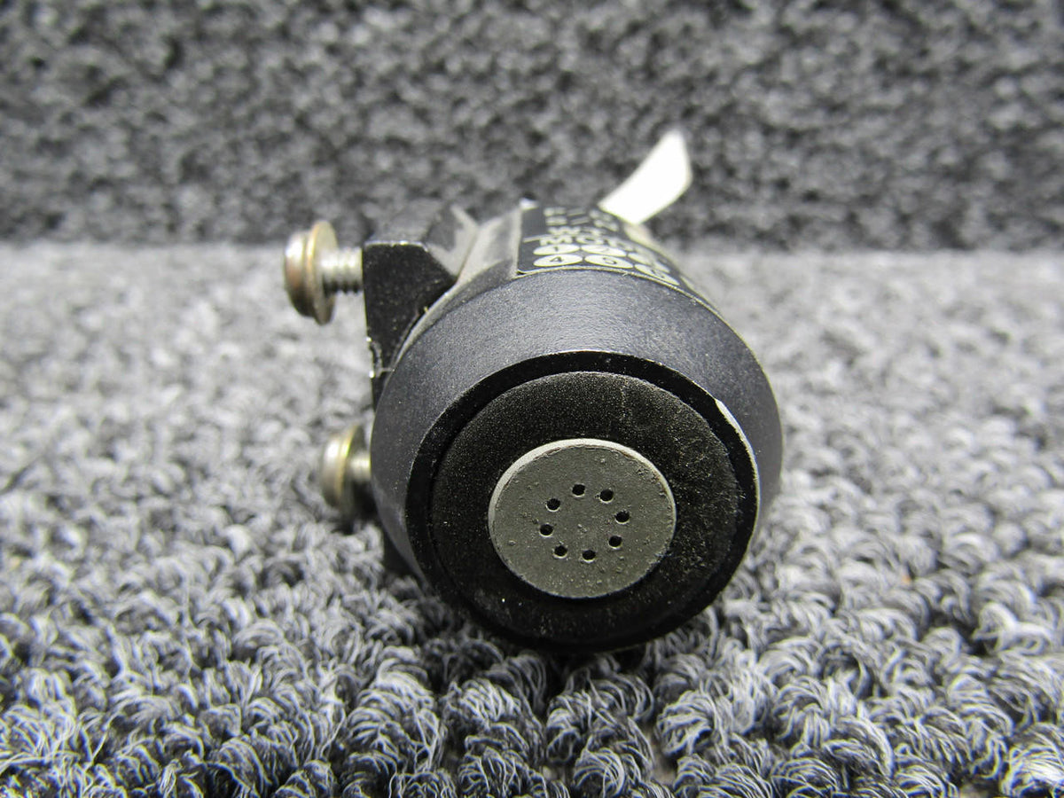 Universal Navigation Corp. 16101 Universal Navigation Corporation CVR Area Microphone