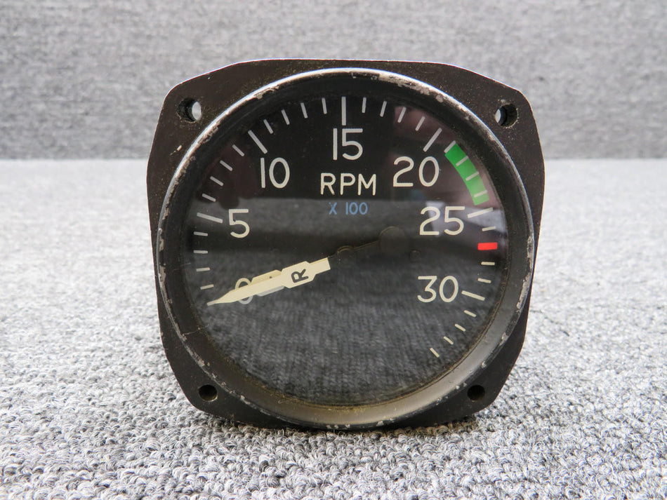 Instruments Inc 511-01 (Alt: C668017-0101) Instruments Dual Tachometer Indicator (Worn Face)