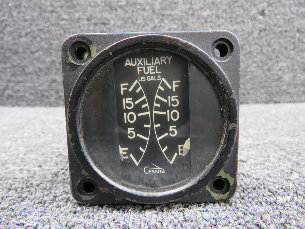 AID C662005-0101 A.I.D Dual Auxiliary Fuel Indicator (Worn and Chipped Paint)