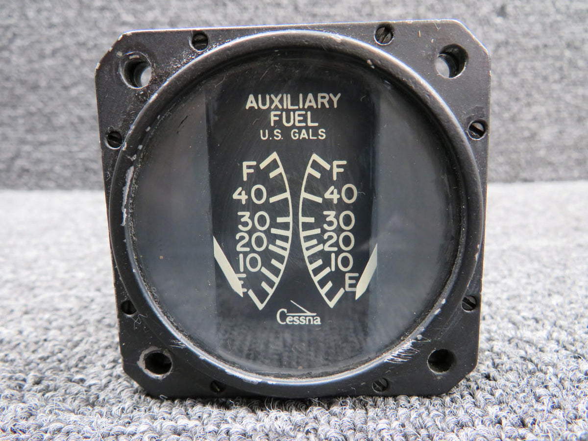 Aircraft Instruments CM2646L3 Aircraft Instruments Dual Auxiliary Fuel Indicator (Scratched Casing)
