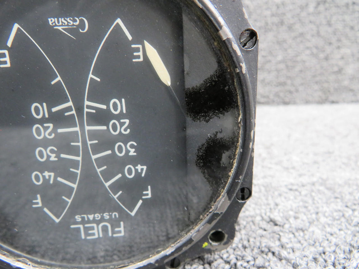 Standard Precision CM2696L1 (Alt: SP-2001-CES) Standard Dual Fuel Quantity Gauge (Damaged Face)