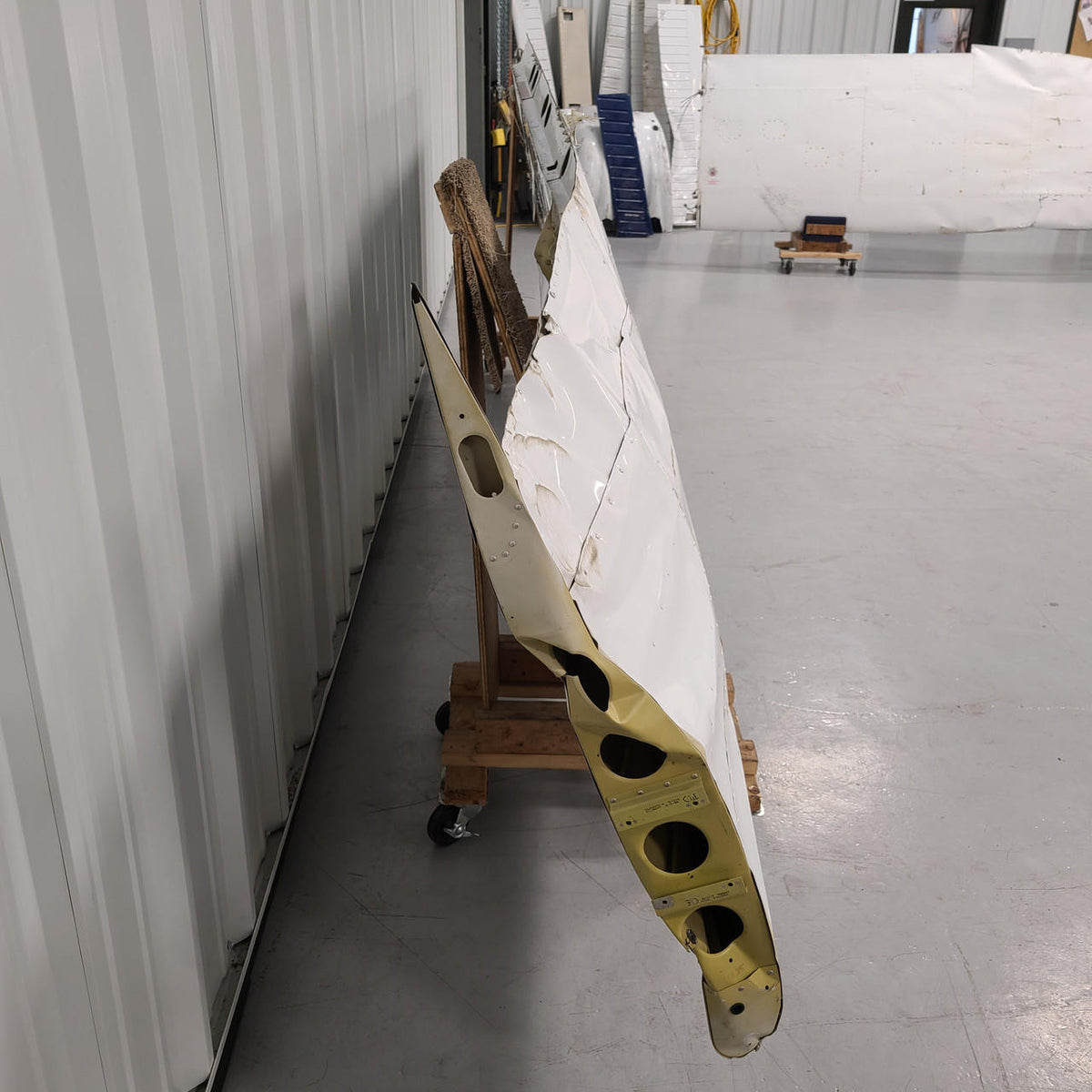 Cessna Aircraft Parts 0722000-26 Cessna 182S Wing Structure Assembly RH (Core)