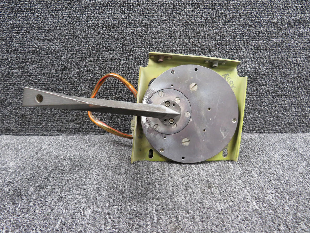Howard-Raisbeck 1-4712-6 Howard-Raisbeck Angle of Attack Transducer with Mount (Core)