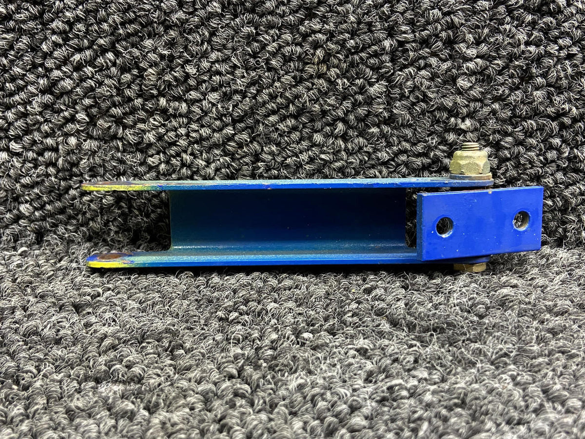 Air Tractor 60627-1, 60307-1 Air Tractor AT-401 Forward Landing Light Actuator Mount Set