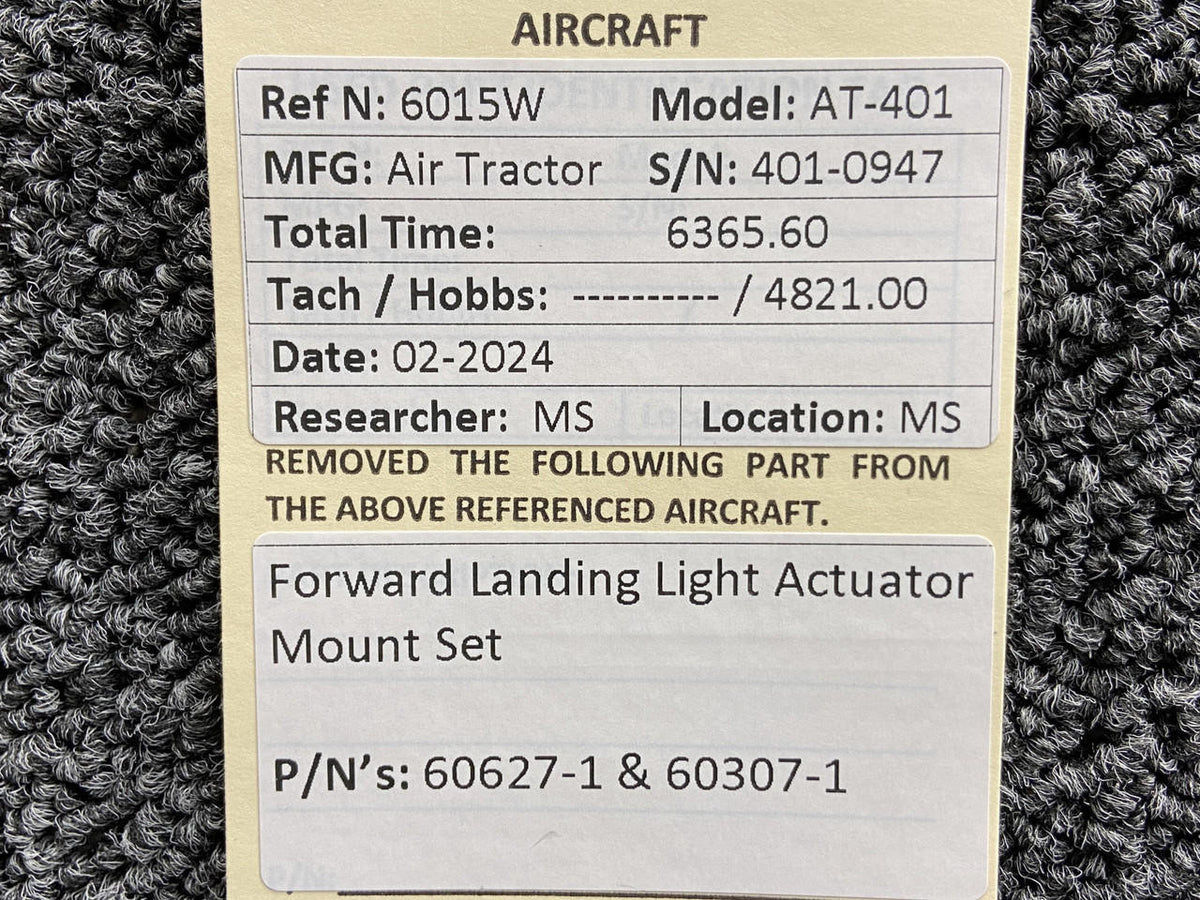 Air Tractor 60627-1, 60307-1 Air Tractor AT-401 Forward Landing Light Actuator Mount Set