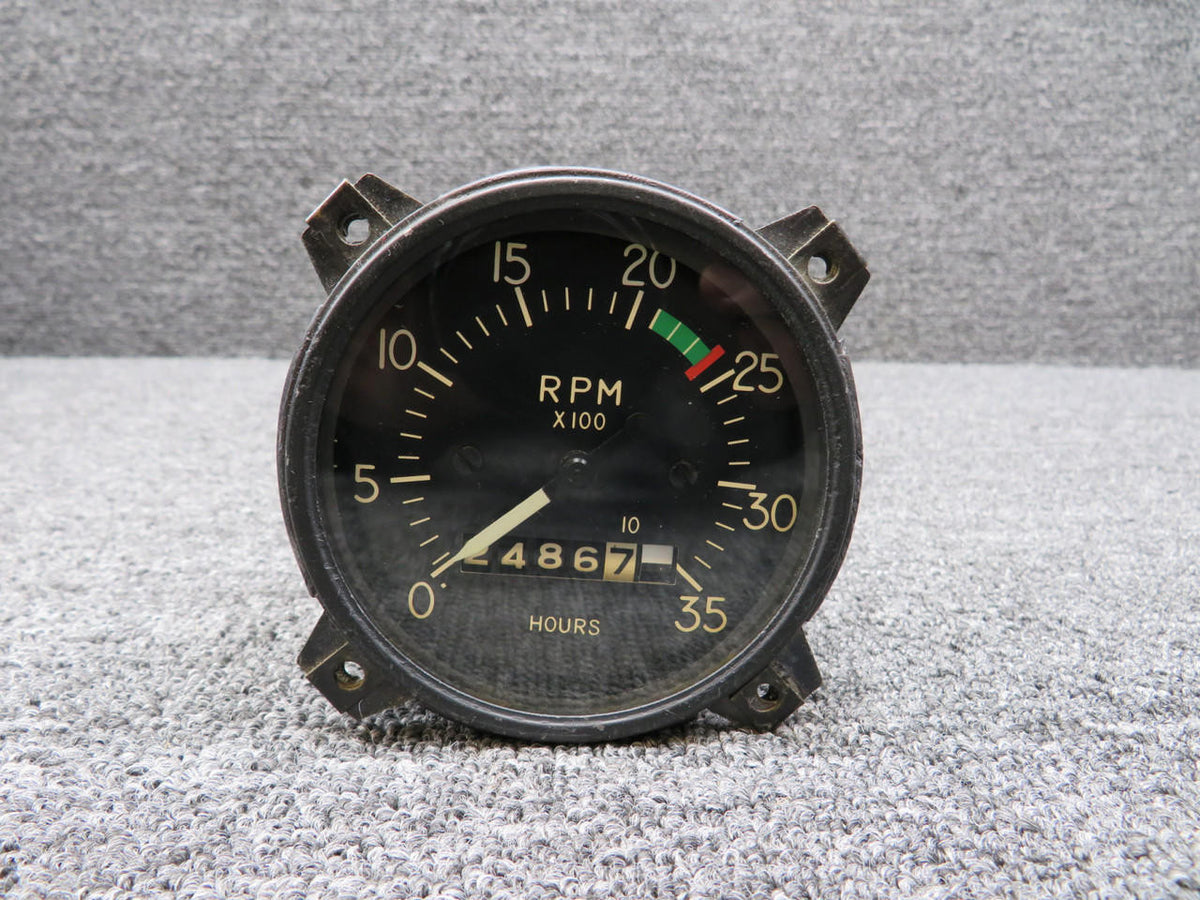 Stewart-Warner 828640 Stewart-Warner Recording Tachometer Indicator (Hours: 2486.70)