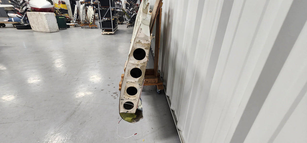 Cessna Aircraft Parts 1620003-31 (Weu: 1620003-34) Cessna A188B Wing Structure LH