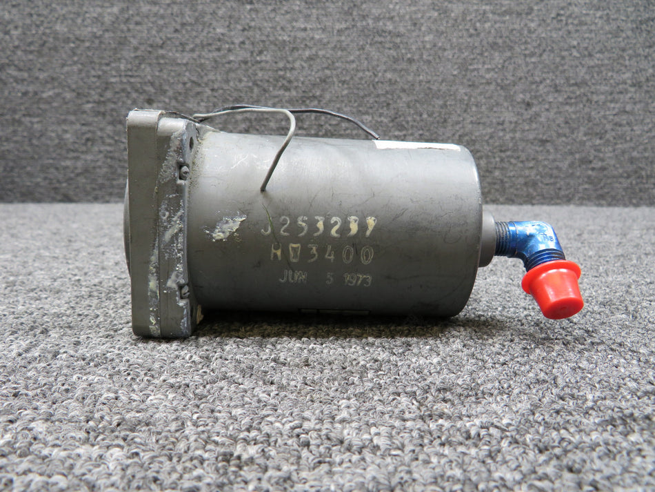 3001-0101 (Alt: C668511-0101) United Altitude Pressure Indicator, Lighted (5V)