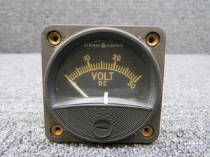 8DW53VBA207 (Alt: 3883035-507) General Electric DC Volt Indicator (Faded Face)