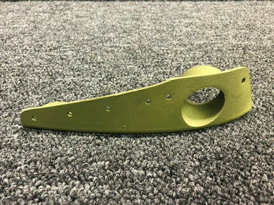 0712305-3 (Use: 0712780-1) Cessna Tail Gear Mount Casting LH (Zinc)