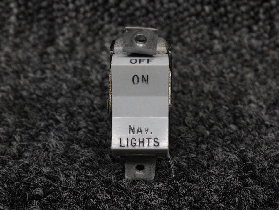99377-015 Piper PA34-200T Navigation Light Switch