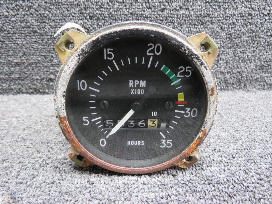 C668020-0112 Cessna Recording Tachometer Indicator (5536.3 Hours) (Rusted)