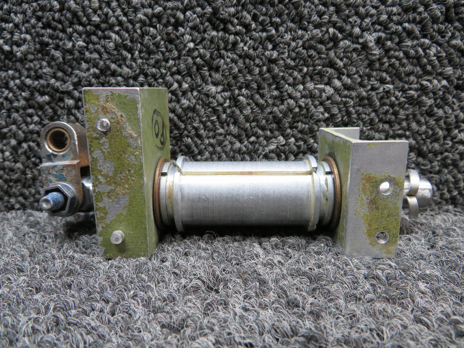 37424-000 Piper PA34-200T Stabilizer Trim Adjustment Shaft Assembly