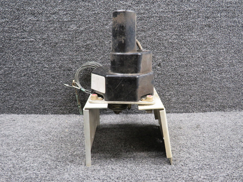 1C465-1-732R Edo-Aire Servo with Mount