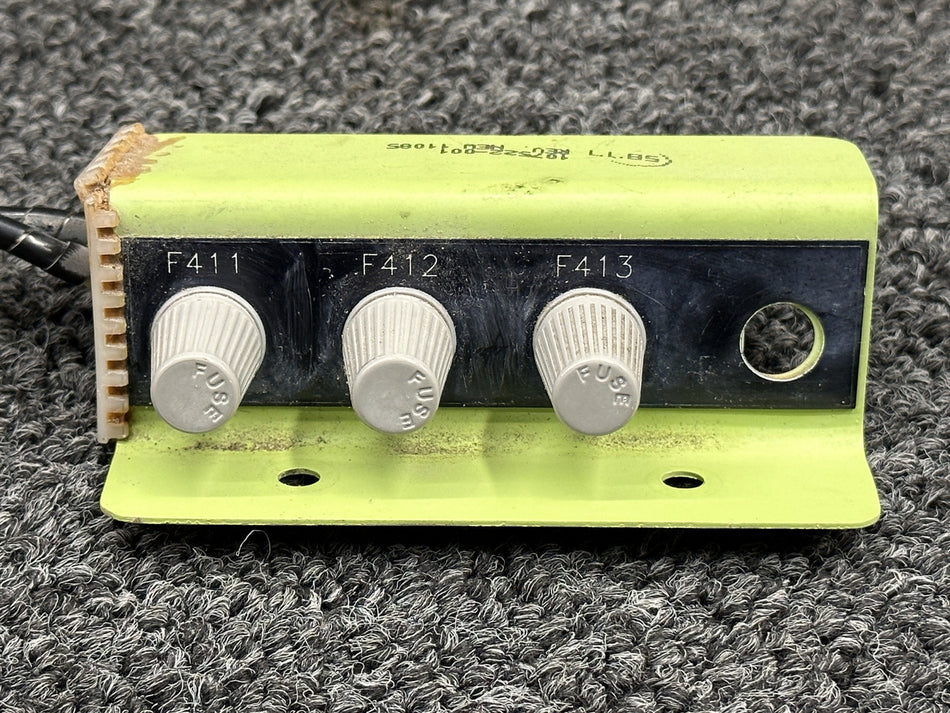 107522-001 Piper PA28-181 Main Power Supply Clip Assembly with Fuses