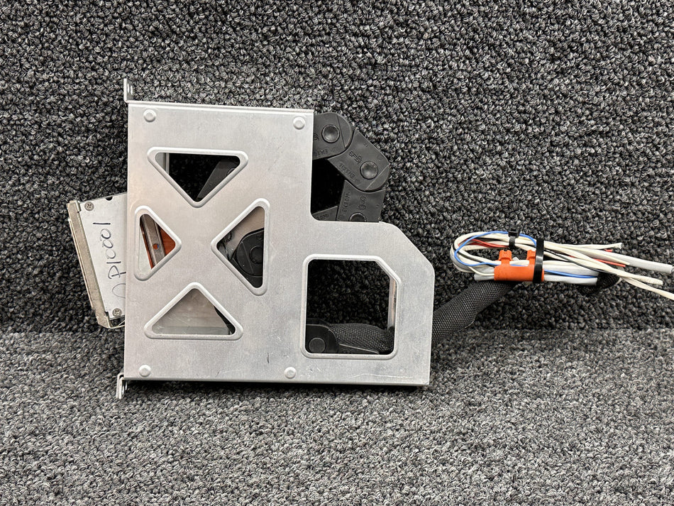 115-00483-00 Garmin G1000 Connector and Mount Assembly