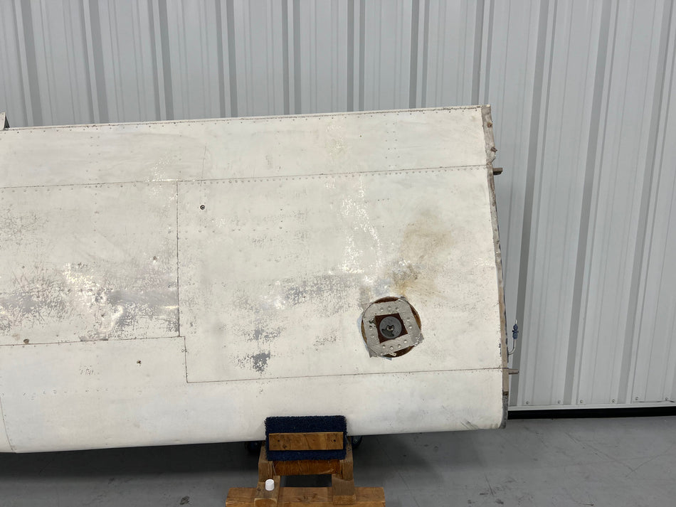 1220002-32 Cessna 210 Wing Structure Assembly RH (Hail, Corrosion) (Core)