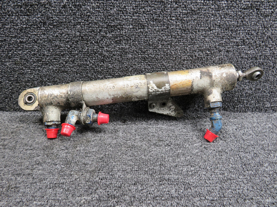 2043025-8 (Cast: KAO-2043025-3F) Cessna 177RG Nose Gear Lock Down Actuator