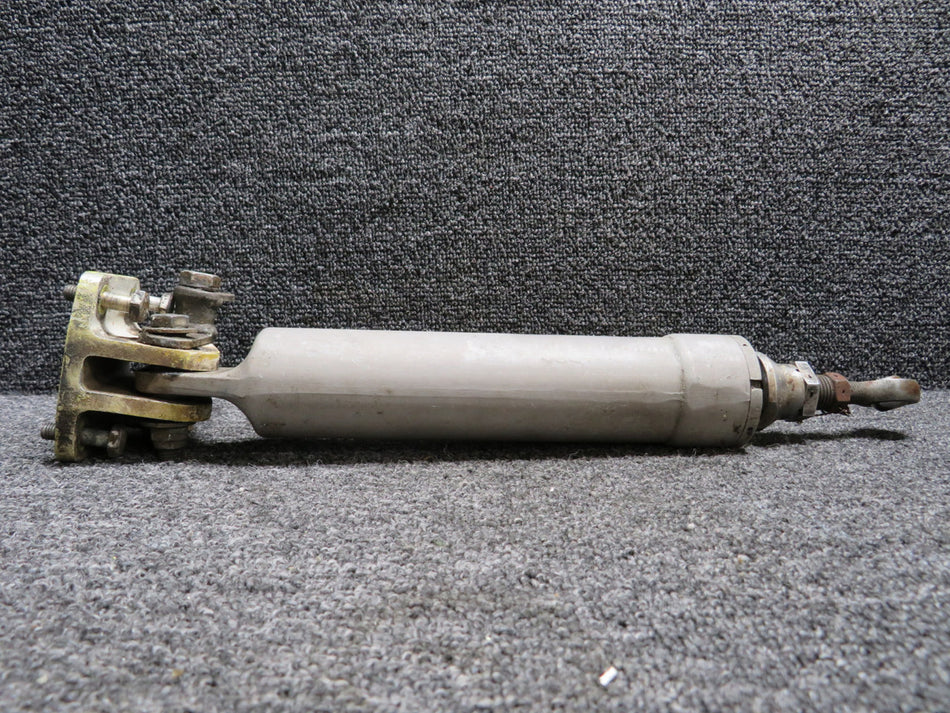OAS2923-3 Ozone Nose Gear Hydraulic Actuator with Mount