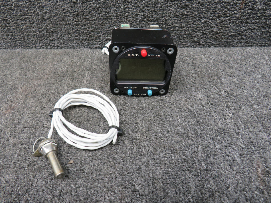 803 Davtron Outside Air Temperature Indicator with Probe (28V)