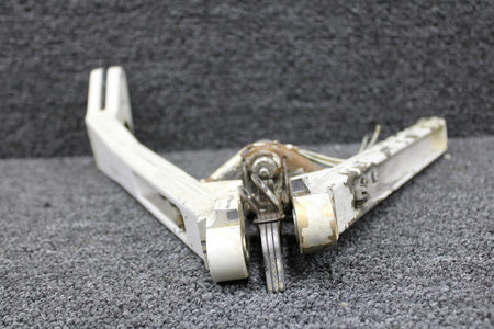 Piper Aircraft Parts 40280-000, 85166-002 Piper PA31-350 Main Gear Side Link LH with Hook and Switch
