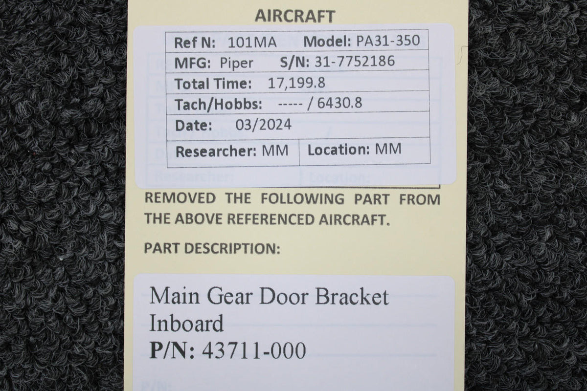 Piper Aircraft Parts 43711-000 Piper PA31-350 Main Gear Door Bracket Inboard