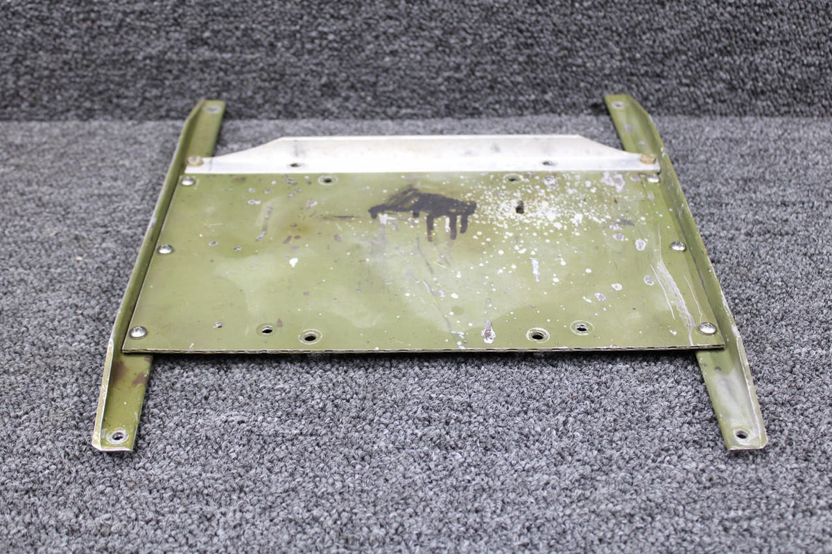 Piper Aircraft Parts 71945-002 Piper PA31-350 Radar Equipment Mounting Bracket Assembly