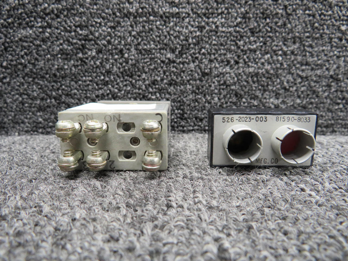 Korry 270-526-2023-003 Korry Pull Up Below Glideslope Annunciator Switch