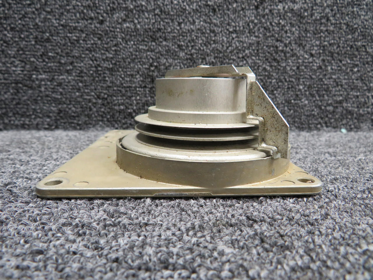 Bendix King 065-0030-02 Bendix King KM-275 Servo Mount