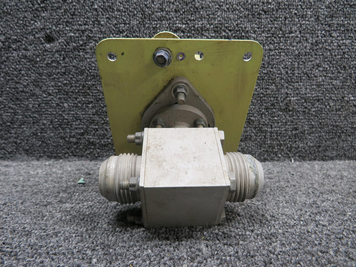 Does Not Apply 7913001-F Flight Refueling Manual Valve