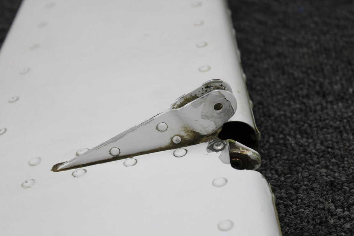 Piper Aircraft Parts 42480-004 Piper PA31-310 Elevator Trim Tab Assembly RH (White)
