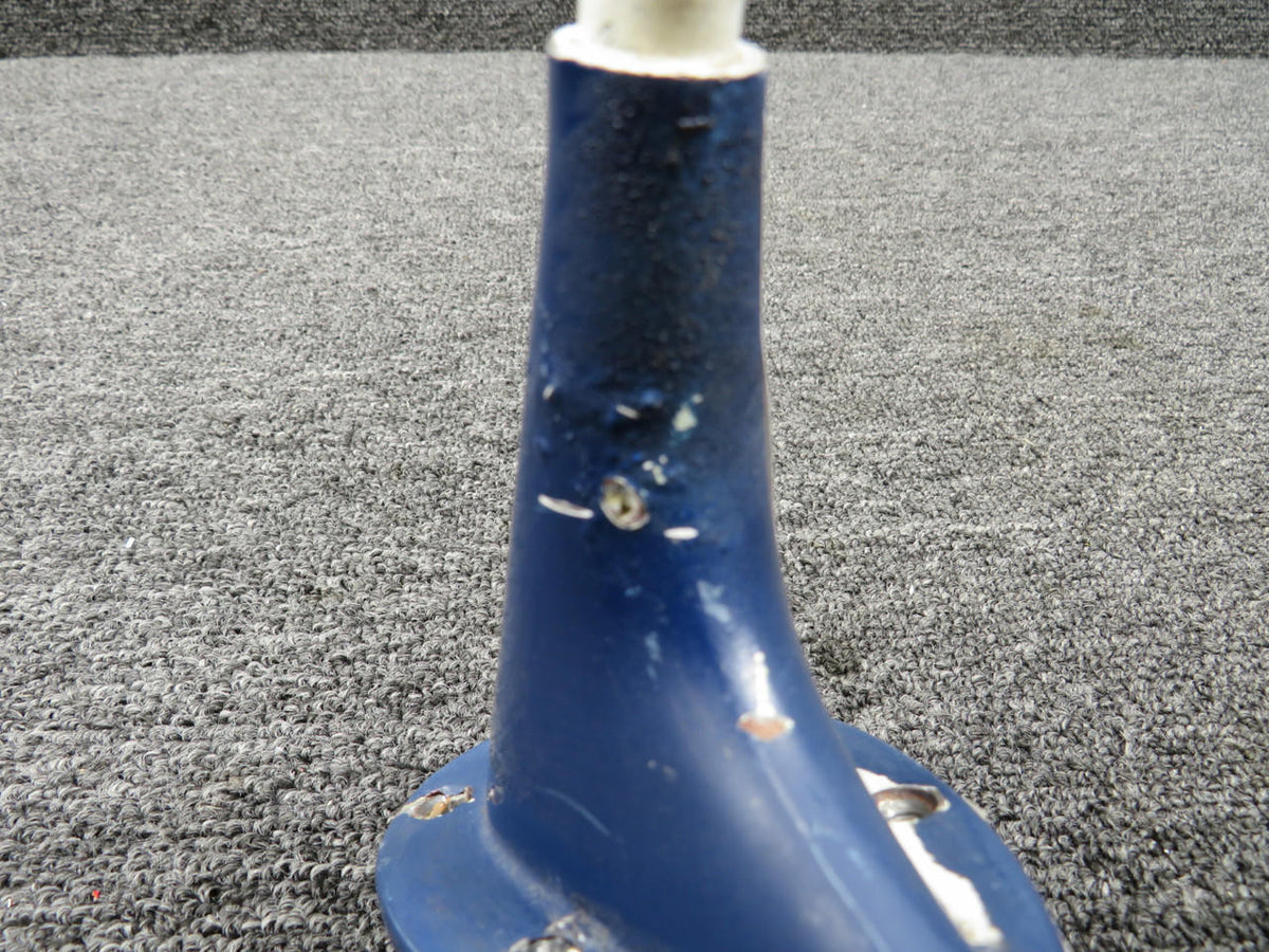 ARNAV 452-0138 Arnav Systems Rod Antenna with Preamp (Worn Holes, Corroded) (Core)