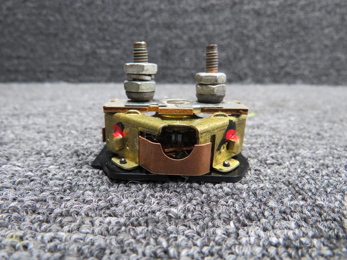 5644537 Fuel Quantity Indicator