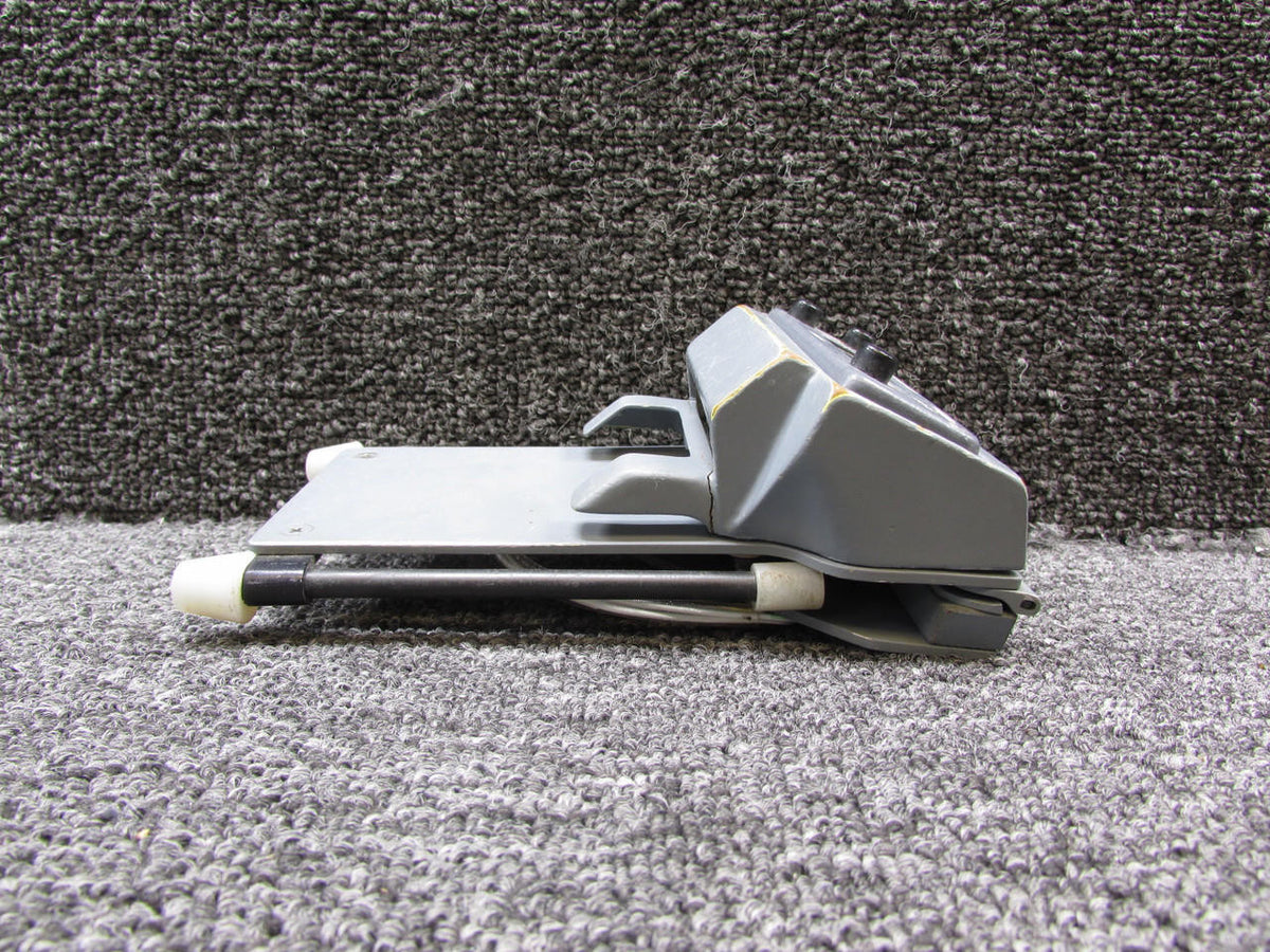 Embraer 120-48551-001 Embraer Map Holder with Chronometer