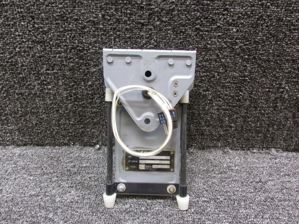 Embraer 120-48551-001 Embraer Map Holder with Chronometer