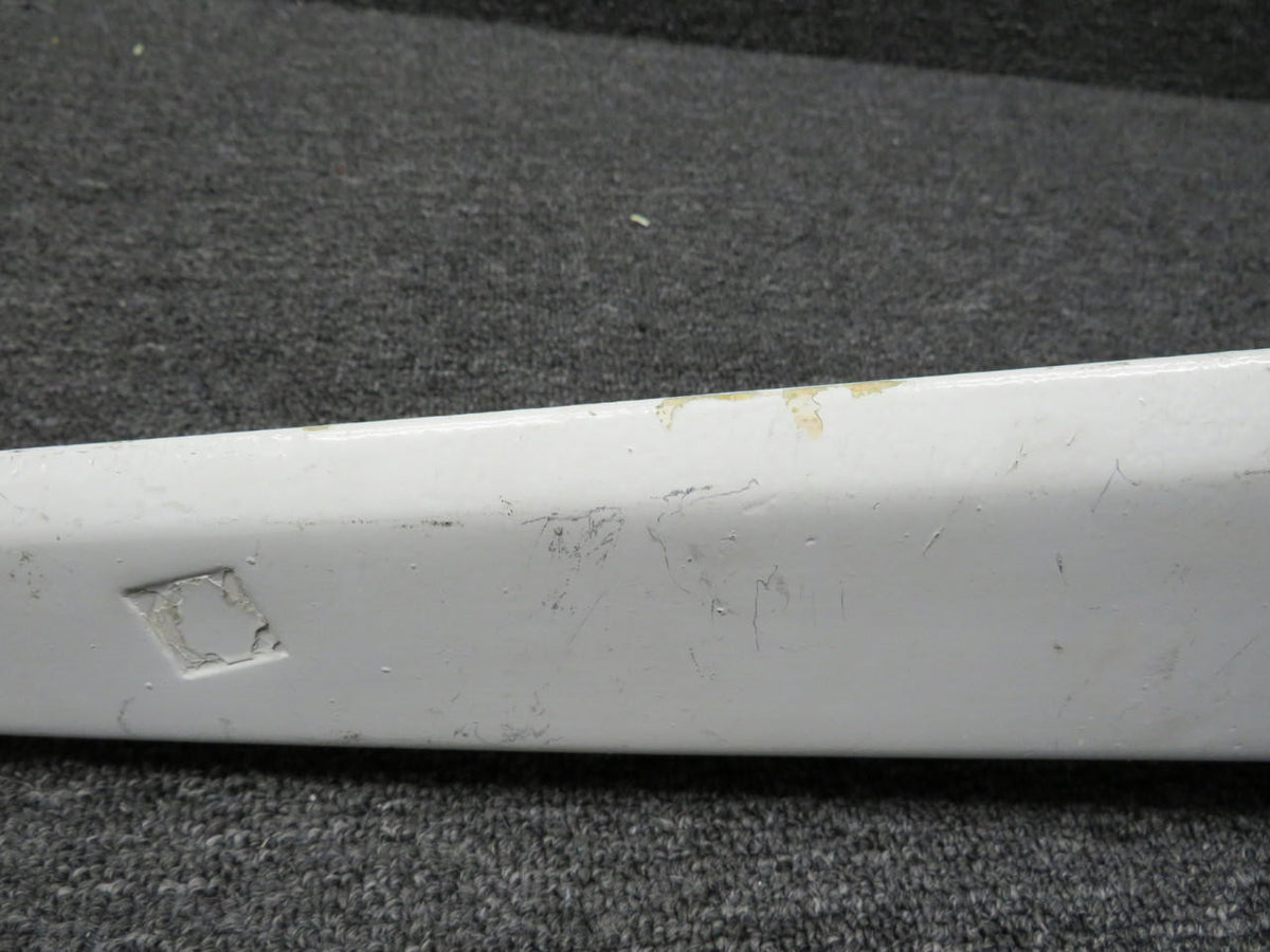 Narco VP-10 Narco Antenna (Worn Bottom and Paint)
