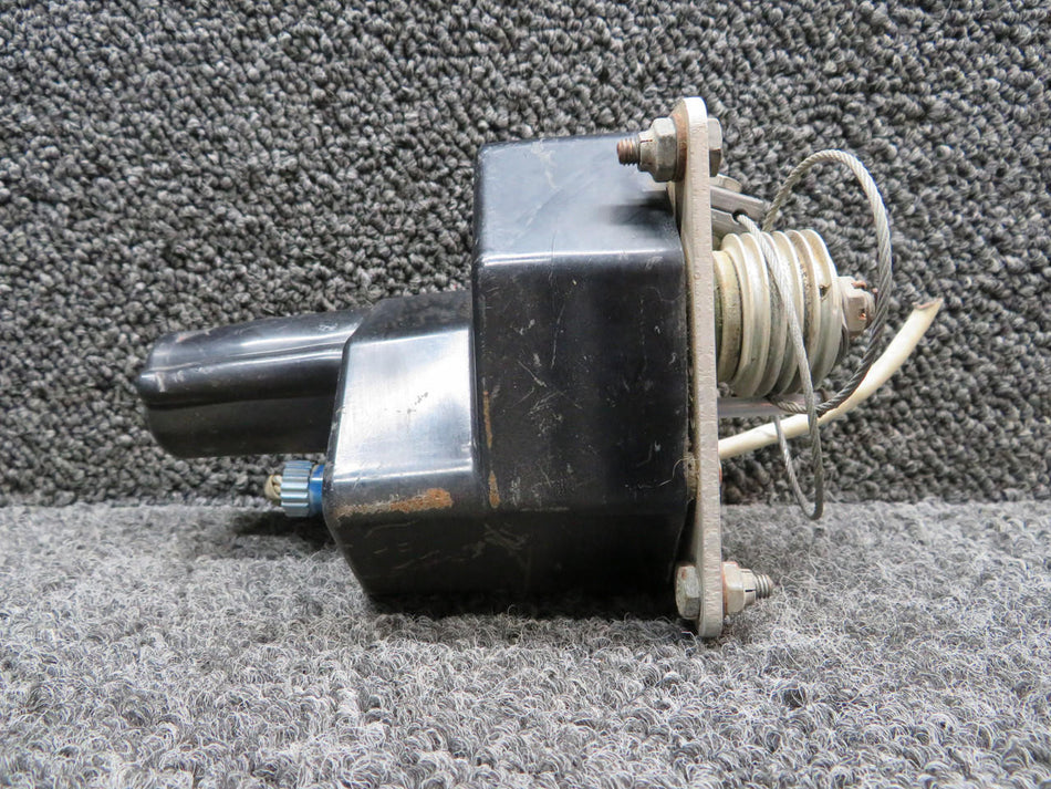 Piper Aircraft Parts 762-207 (Alt: 1C465-1-504R) Piper PA23-250 Roll Servo Assembly