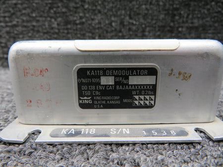 King Radio 071-1095-01 King Radio KA-118 Demodulator with Connector
