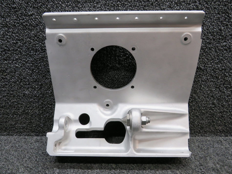 1211425-2 Cessna 210B Fitting Assembly Main Gear RH Inboard (Bead Blasted)