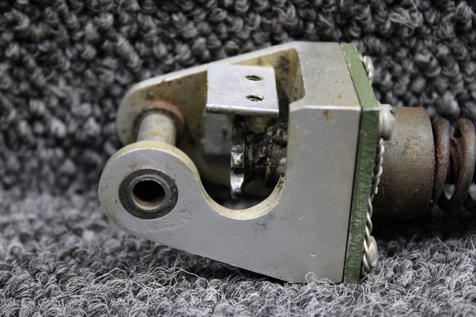 0712500-2 Cessna 182 Stabilizer Actuator Assembly RH No Boot (Core)