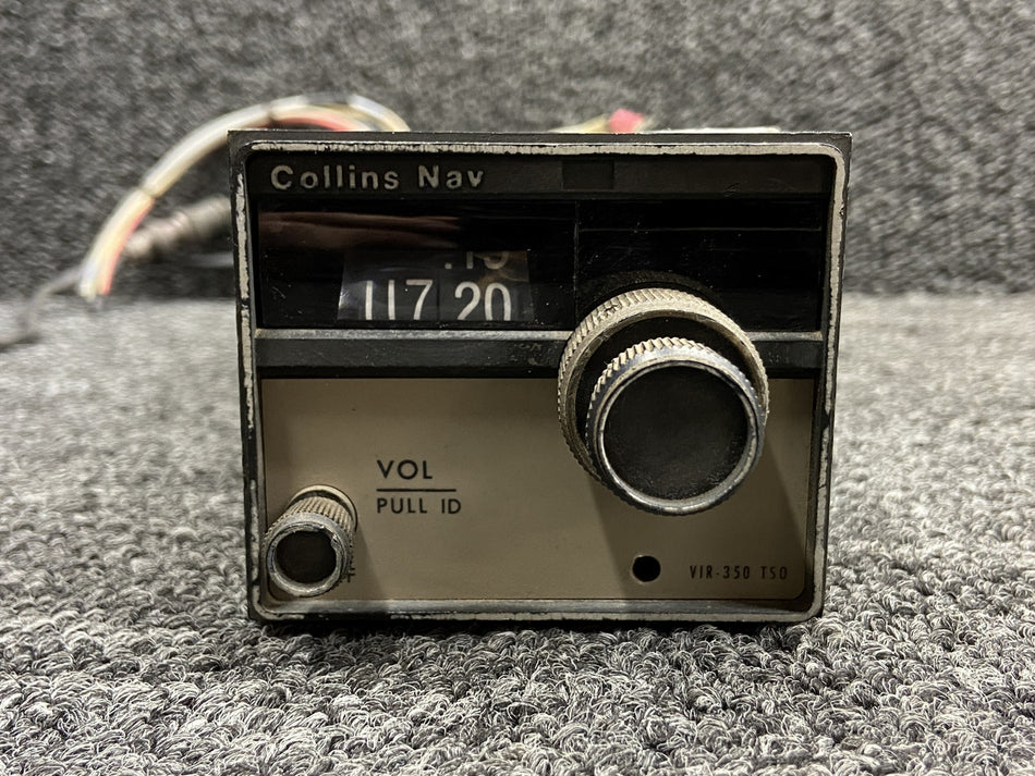 622-2081-002 Collins VIR-350 Navigation Radio with Tray (Volts: 14) (Core)