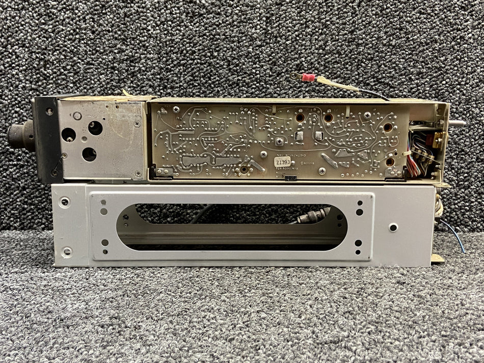 622-2081-002 Collins VIR-350 Navigation Radio with Tray (Volts: 14) (Core)