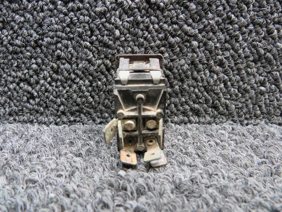 S-1994-1-1 Cessna 150M Split Rocker Master Switch