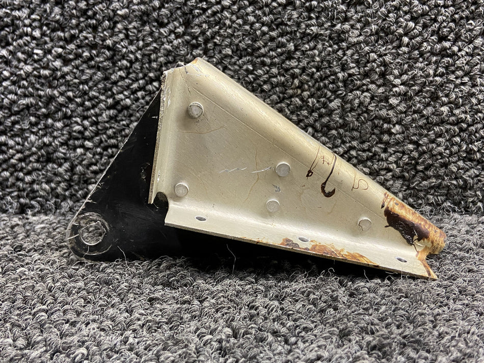 17546-005 Piper PA23-250 Forward Nose Gear Hinge Bracket RH