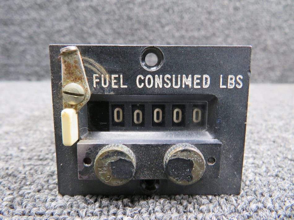 DSFT1586-1 Ragen Data Systems Fuel Flow Totalizer Indicator (Rusted Casing)
